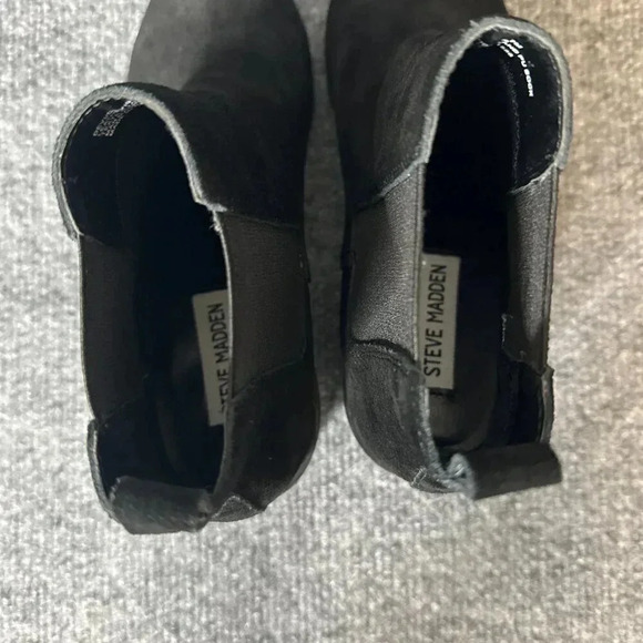Steve Madden Ankle Boots Womens 7M Black Suede Pull On Classic Pointed Toe Shoes - Picture 16 of 16